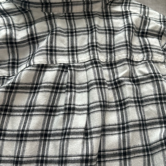 Hollister button down top - Picture 3 of 6